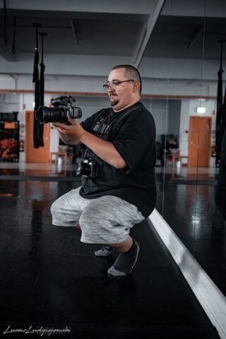 e356f500-dd98-495f-a465-a57a5b5f1005