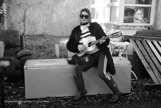 OhVibe Creative Colective Vida Trash