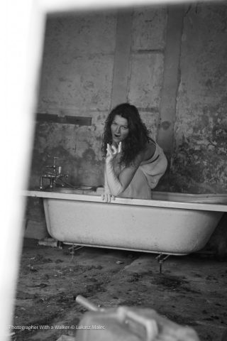 OhVibe Creative Colective Vida Trash