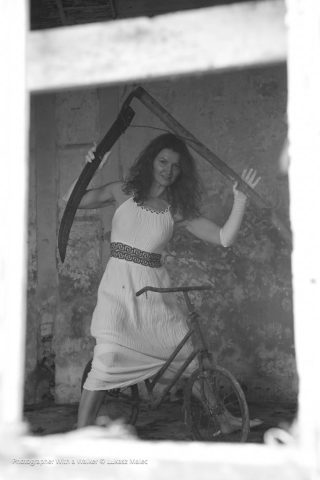 OhVibe Creative Colective Vida Trash