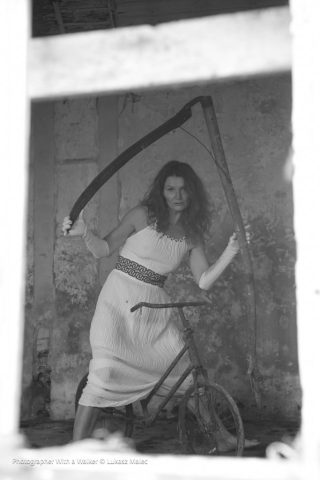 OhVibe Creative Colective Vida Trash